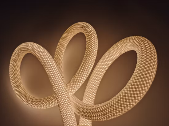 Bande lumineuse néon LED ronde en Silicone, nouveau produit, couverture tissée sur le dessus du tube, émission à 360 degrés